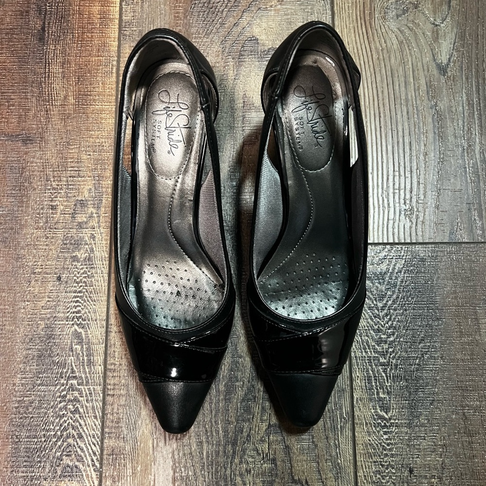 Life Stride Black Heels Sleek Professional Design